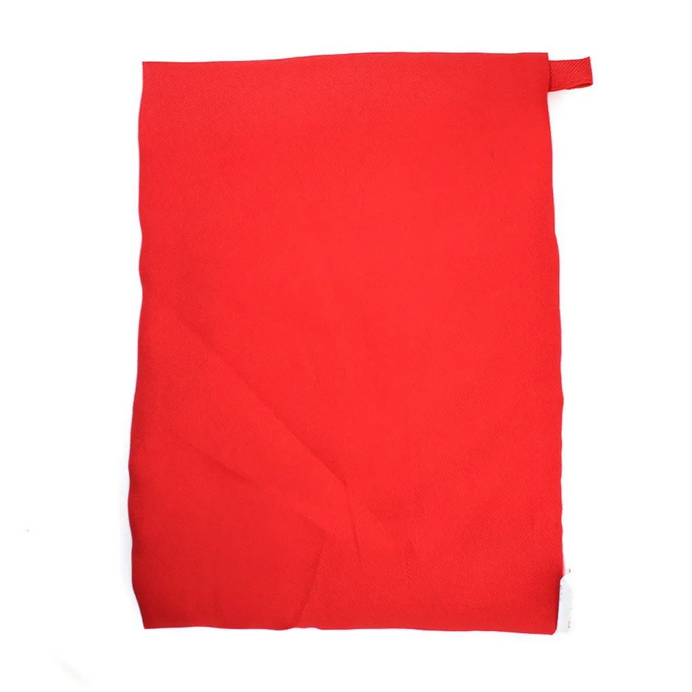 Красный на стальной подошве приспособление для приготовления картофеля