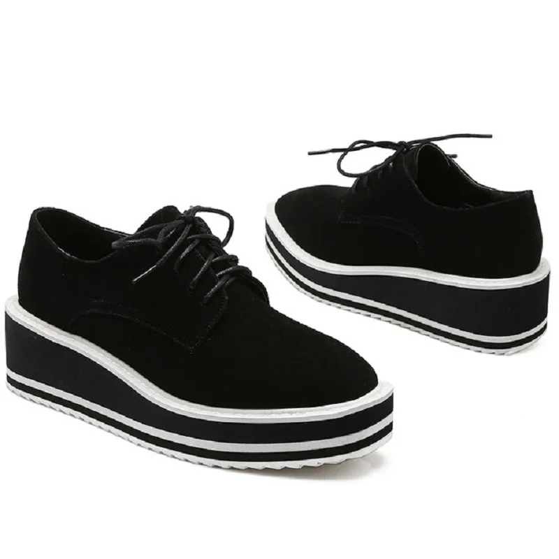 Новые женские замшевые туфли на плоской подошве со шнуровкой коричневого и