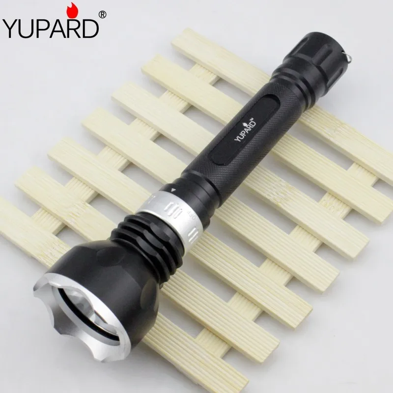 YUPARD XM-L2 T6 LED sualtı dalış dalgıç feneri su geçirmez sarı beyaz ışık + 2 * şarj edilebilir 18650 pil + şarj cihazı
