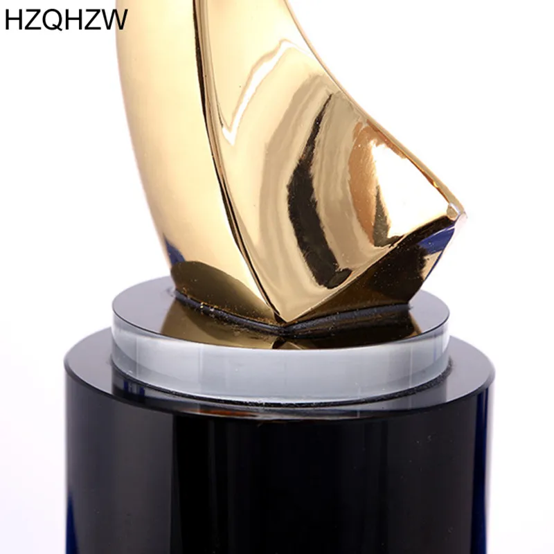 Золотой цвет ангел металлический трофей с основанием выгравированный логотип