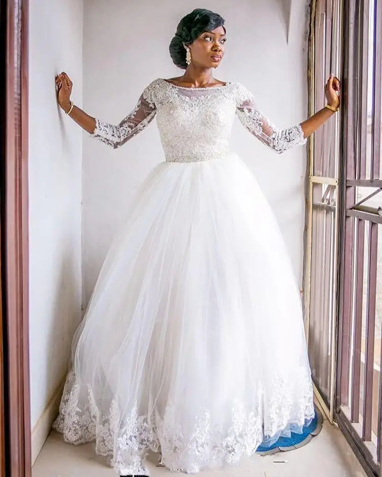 Популярные свадебные платья-трапеции с глубоким круглым вырезом 2022 кружевные