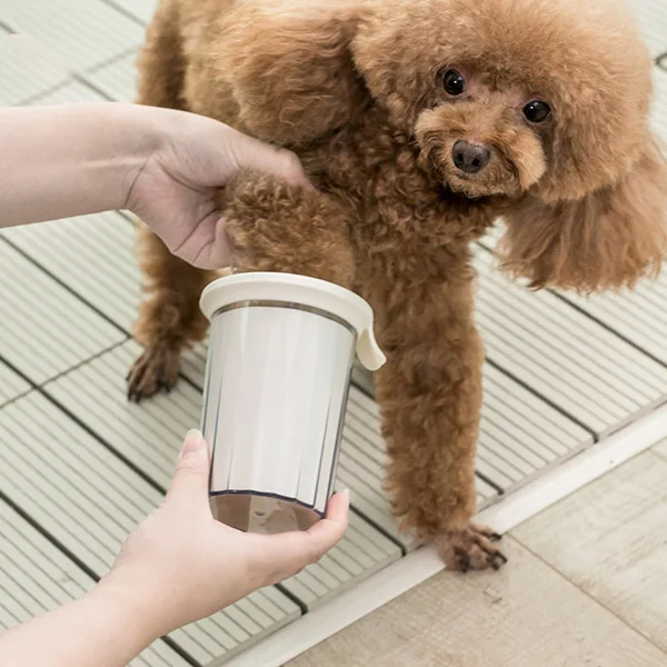 

Youpin Jordan&Judy Portable Pet Foot Washer Cup Soft Silicone Bristles Pet Clean Brush 360-Degree Quickly Cleaning Paws Tools
