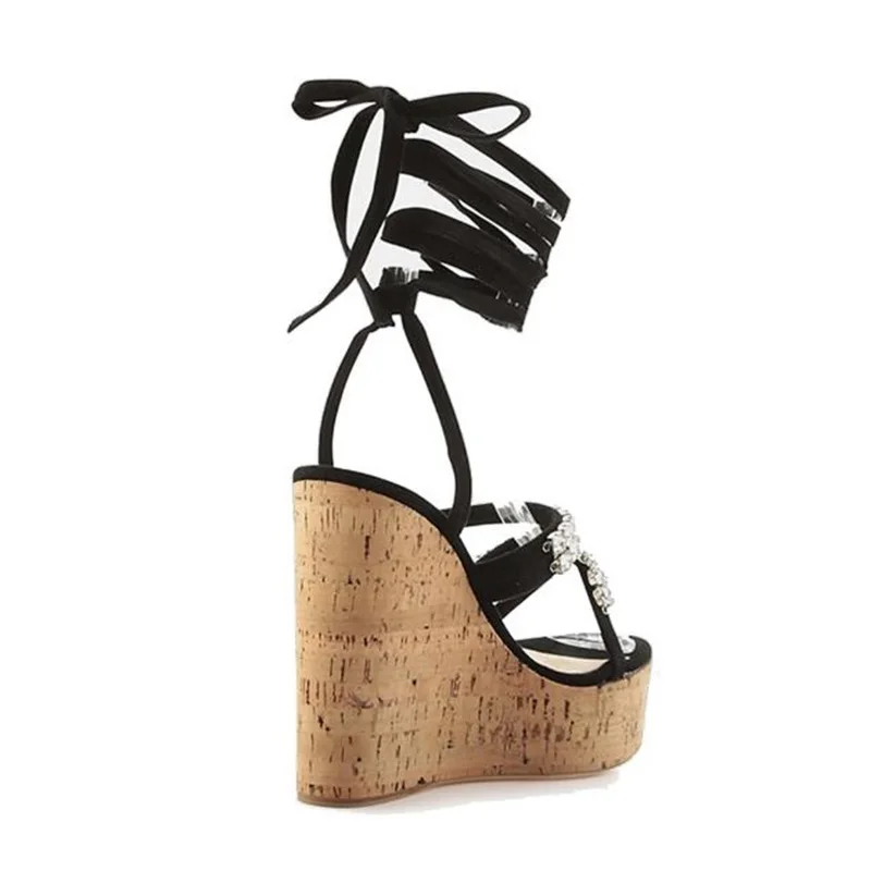 Сандалии женские на платформе босоножки танкетке украшенные кристаллами с