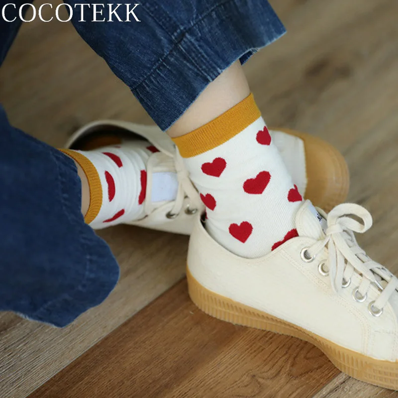 Корейские женские носки из чесаного хлопка с милыми сердечками COCOTEKK модные