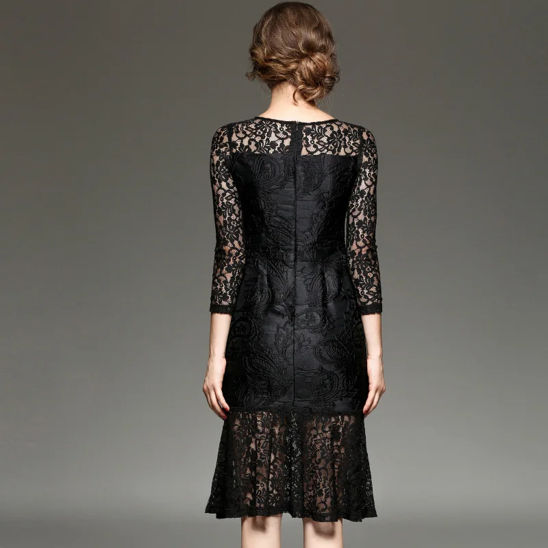 Женское ажурное кружевное платье черное облегающее до колен жаккардовое с