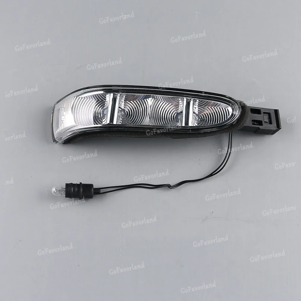 Световой индикатор поворота переднего левого или правого зеркала двери 1648200521