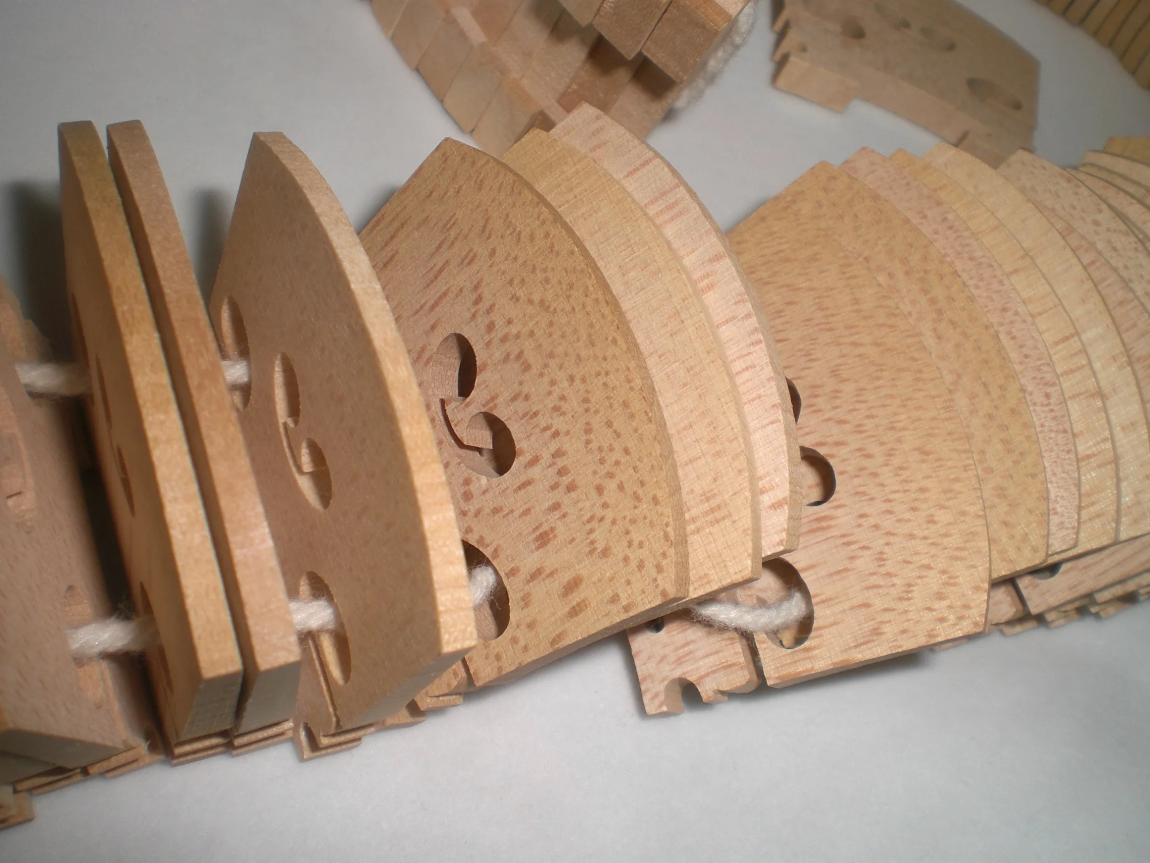 1 шт. Старый европейский мостик для скрипки из клена 4/4 скрипка мост полный размер