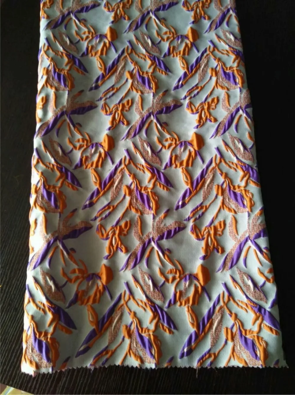 Роскошные 3D фиолетовые Цветочные металлические позиционирование из жаккардовой