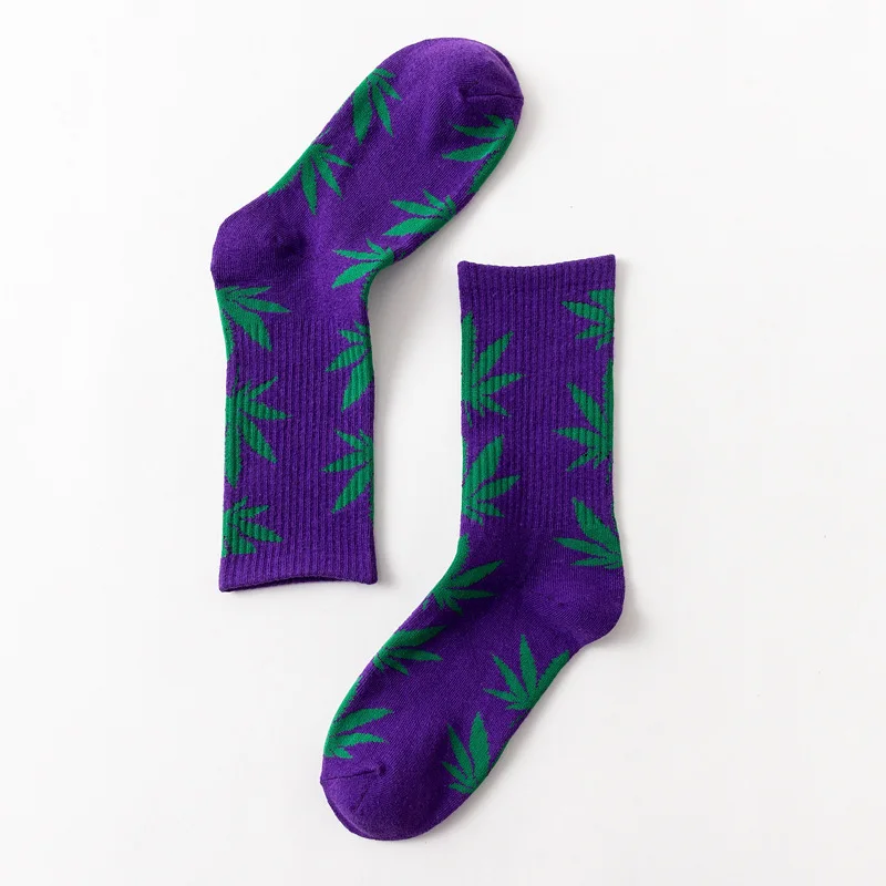 Green in Purple Осенне-зимние популярные женские разноцветные забавные носки с Кленовым листом хлопковые мужские носки средней длины, счастливые носки Высокие Бедра хипстерские прикольные носки - Цвет: Green in Purple