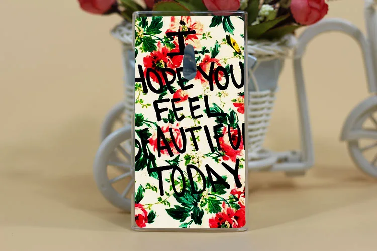 Жесткий чехол с рисунком для Nokia Lumia 800 чехлы красивыми цветами задней панели |
