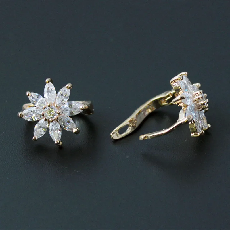 Женские серьги гвоздики с фианитами в виде цветка и маргаритки|clip earrings|fashion clip
