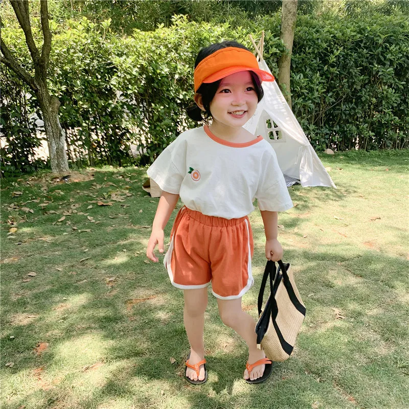 Комплект летней одежды для мальчиков и девочек футболка с вышивкой шорты