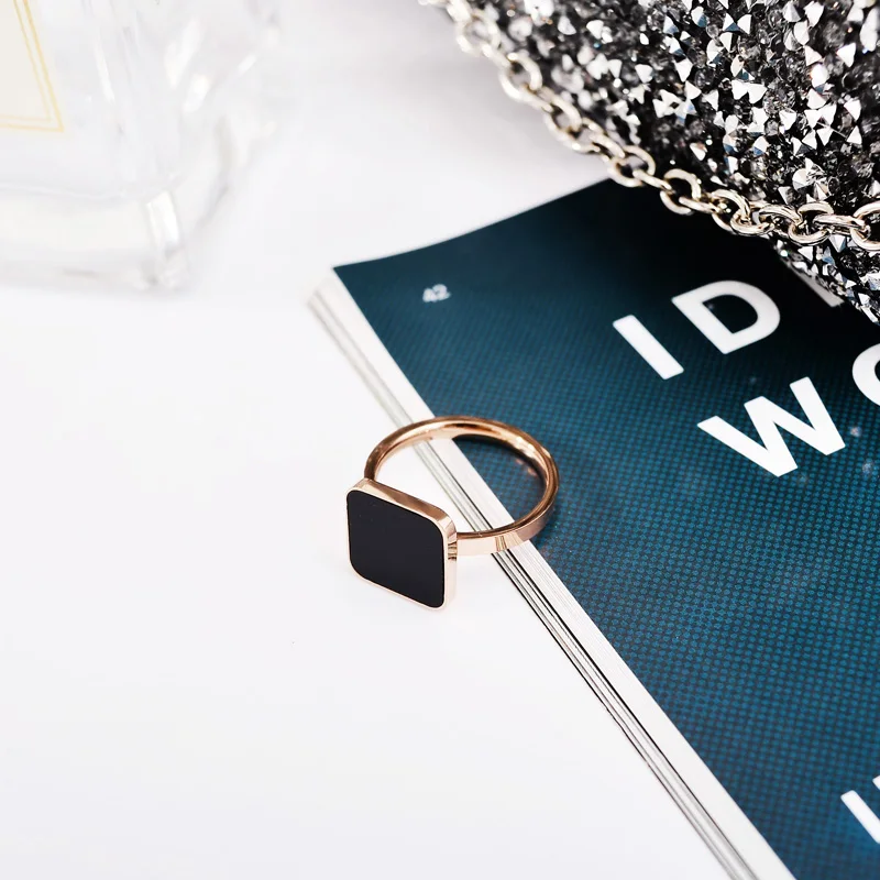 Женское кольцо YUN RUO черное квадратное из титановой стали в подарок на день