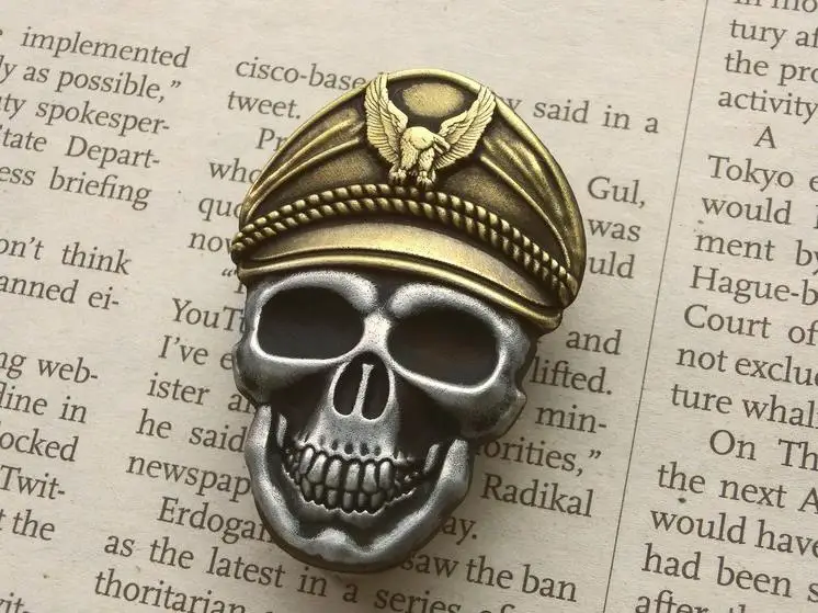 Роскошный скелет офицер мотоцикл Клуб значок череп орел крыло брошки для