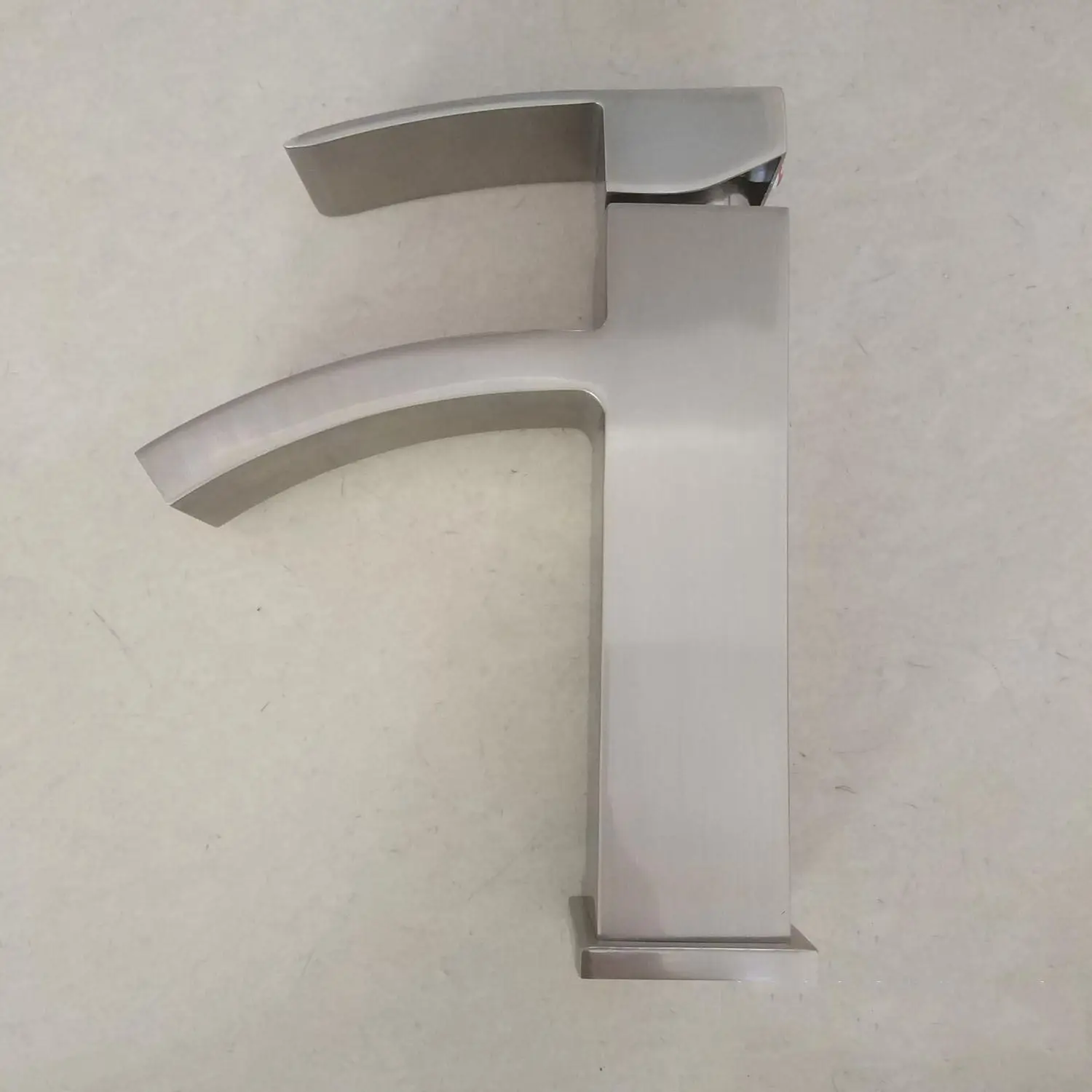 Кран для раковины с водопадом смеситель моноблок кран одной ручкой ванная