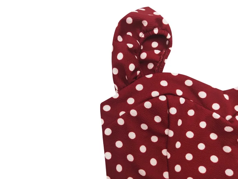 Женское летнее платье с оборками открытыми плечами в горошек сексуальное