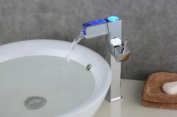 3 Colours change bathroom water basin faucet mixer Brass single hole LED Chrome plated waterfall | Обустройство дома