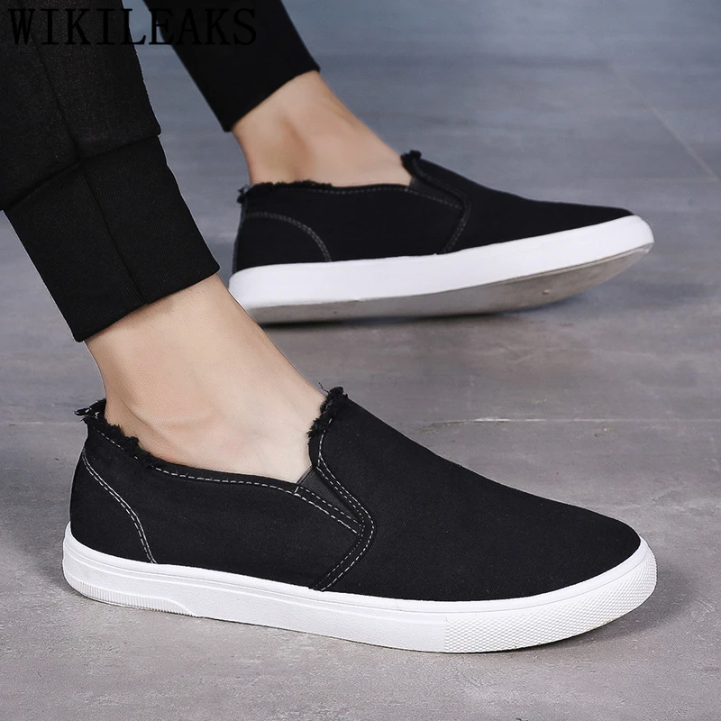 Парусиновая обувь мужские лоферы без шнуровки для мужчин белая на плоской