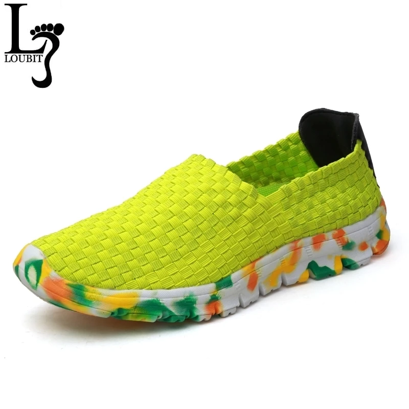 Женские повседневные туфли однотонные дышащие лоферы на плоской подошве для