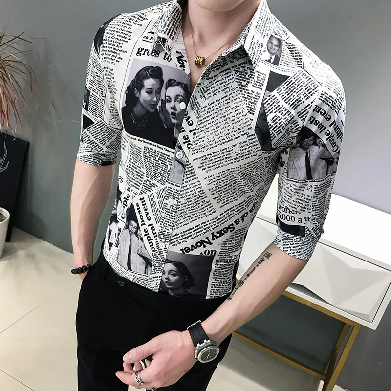

Высококачественная тонкая рубашка с рукавом до локтя, Облегающая рубашка с принтом газет, мужские повседневные классические рубашки для но...
