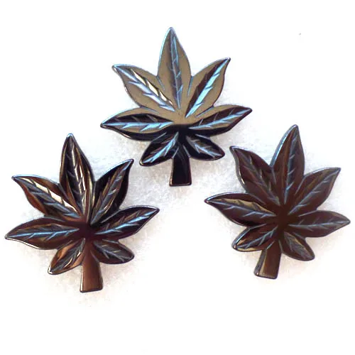 (3 шт./лот) оптовая продажа натуральный резной кулон в форме листа гематита 40x3 мм