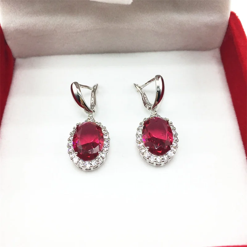 Серьги-подвески женские из серебра 925 пробы с розовым гранатом белого цвета |