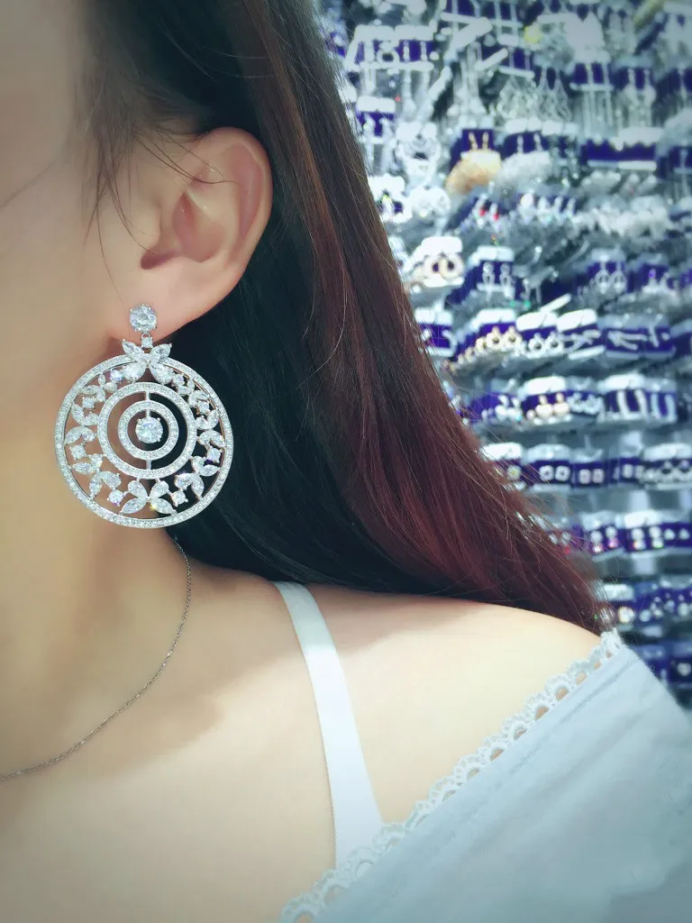 Париж новый дизайнер моды AAA камень cz большая бабочка круглые серьги белого цвета