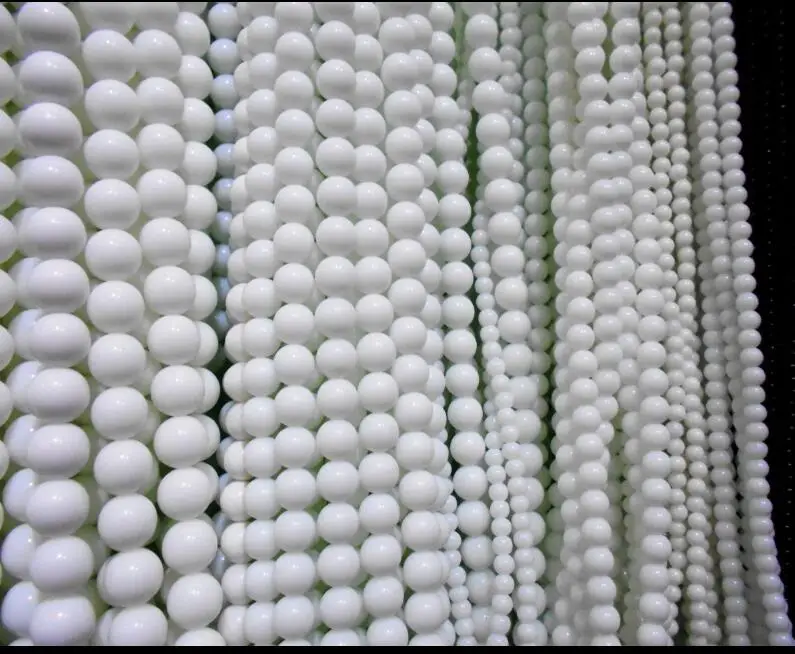 Круглые бусины из натурального камня белого кораллового цвета нитка 15 дюймов