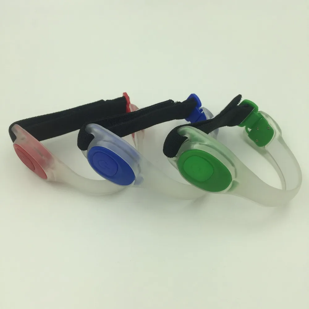 Светодиодный светоотражающий аварийный светильник силиконовый наручный