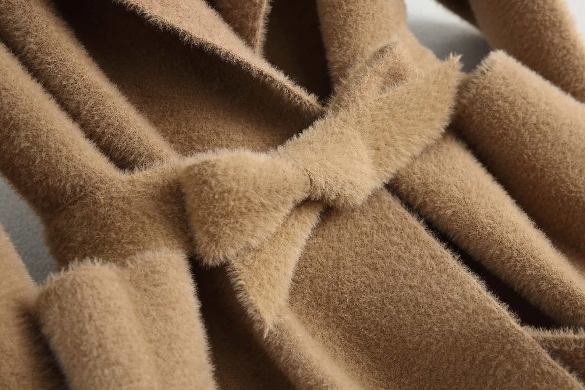 Женское трикотажное кашемировое пальто Осеннее/зимнее с поясом длинное