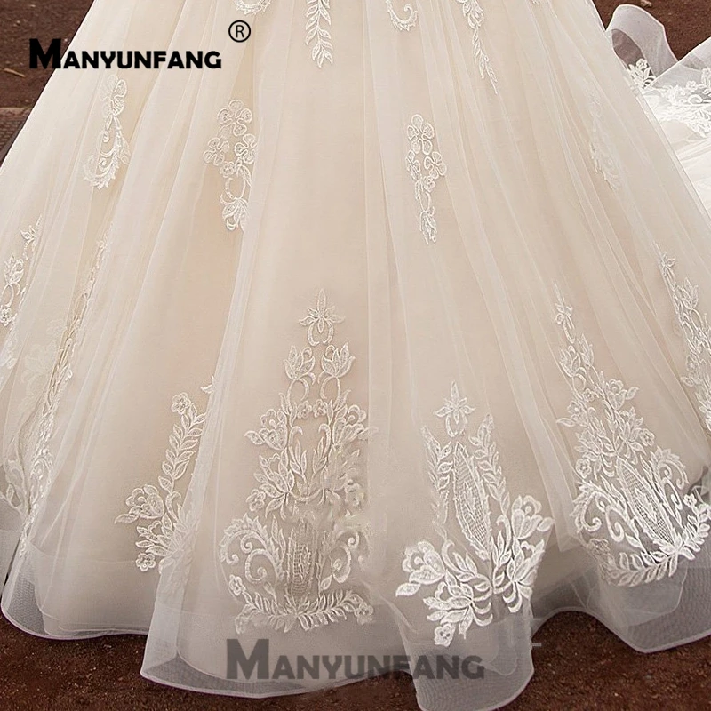 

New Luxury Wedding Dresses 2019 Illusion Long Sleeves Chapel Train Lace Appliques Lace Tulle Bride Dresses Vestido de noiva