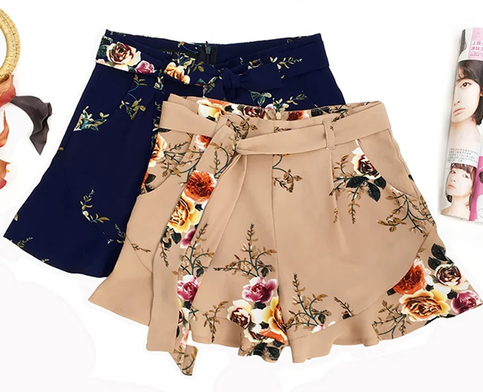 Фото Fashion Women Shorts Sexy Skirt Summer Print Flower Short Pants Loose For Woman 2019 new summer style hot loose belt thin Женская Fashion Women Shorts Sexy Skirt Summer Print Flower Short Pants Loose For Woman 2019 new summer style hot loose belt thin Женская