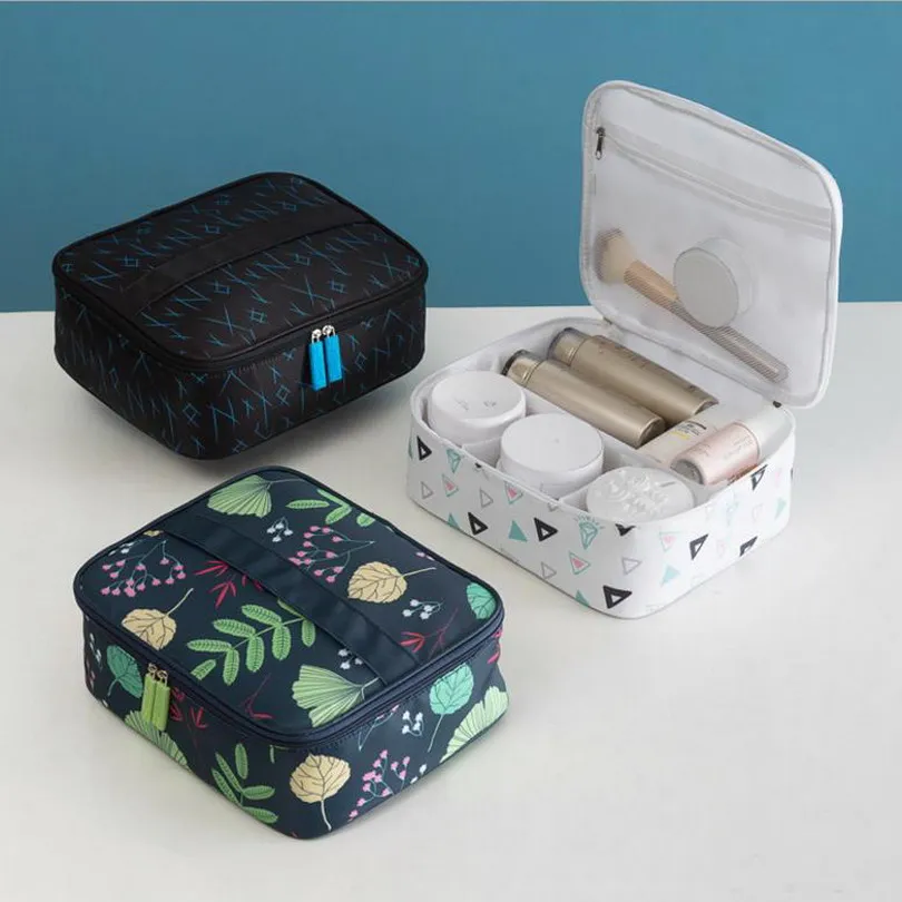 

Leaves Large Capacity Ladies Makeup Bag Organizer Oxford Cosmetic Bag For Women Toiletry Bag Travel Kits Beautician Storage Bags