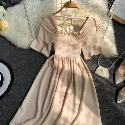 Женское шифоновое платье трапеция элегантное на шнуровке с квадратным вырезом и