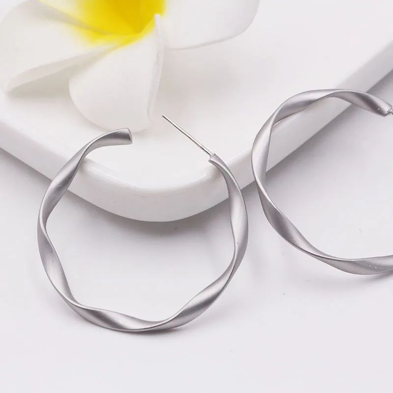 Twisted C Shaped Chic Hoop Earrings Women Vintage Simple Korean Fashion Jewelry Accessories Gifts Female Open Circle | Украшения и