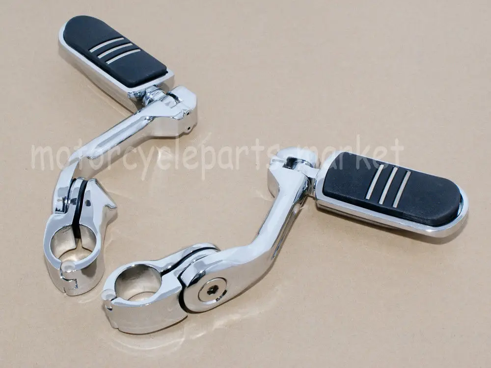 Universal Motorcyclel 32mm Long Angled Highway Engine Guard Foot Peg Footrest For Harley Suzuki Yamaha Kawasaki 1-1/4&quot 1.25&quot Bar |