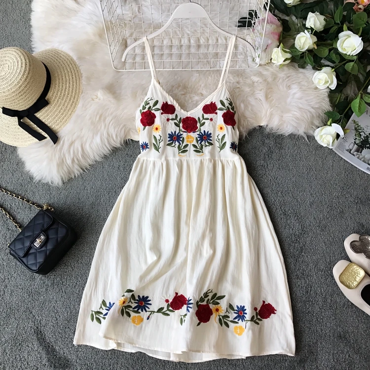 ALPHALMODA в ретро этническом стиле тонкое платье с v образным вырезом и цветочной