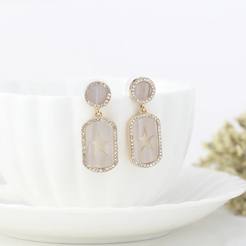 Новинка 2018 года дизайн модные женские туфли Jewelry ацетат длинные подвески сережки