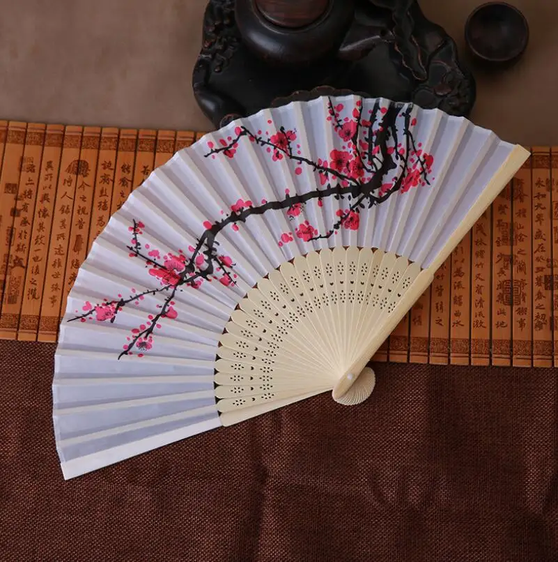 

Бесплатная доставка, подарки для свадебной вечеринки, wintersweet silk hand fan plum blossom, Складной вентилятор LX4328
