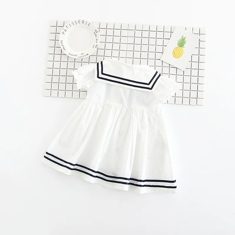 Новое летнее платье белое милое на крестины с бантом и воротником для девочек