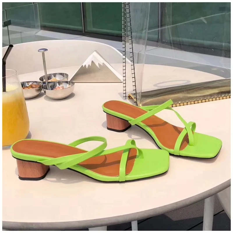 SUOJIALUN; коллекция года; брендовые летние женские шлепанцы; шлепанцы на низком каблуке; женские Босоножки с открытым носком на квадратном каблуке; Вьетнамки для отдыха; mujer