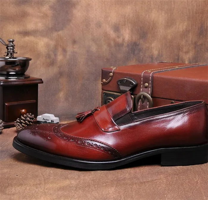 Мужские ботинки с перфорацией типа броги Обувь кисточками Однотонные кожаные
