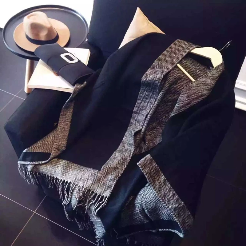 

Yilia Tassles Hem Black Winter Scarf Luxury Brand Pashmina Shawls and Wraps Solid Imitation Cashmere Scarf Ponchos and Capes