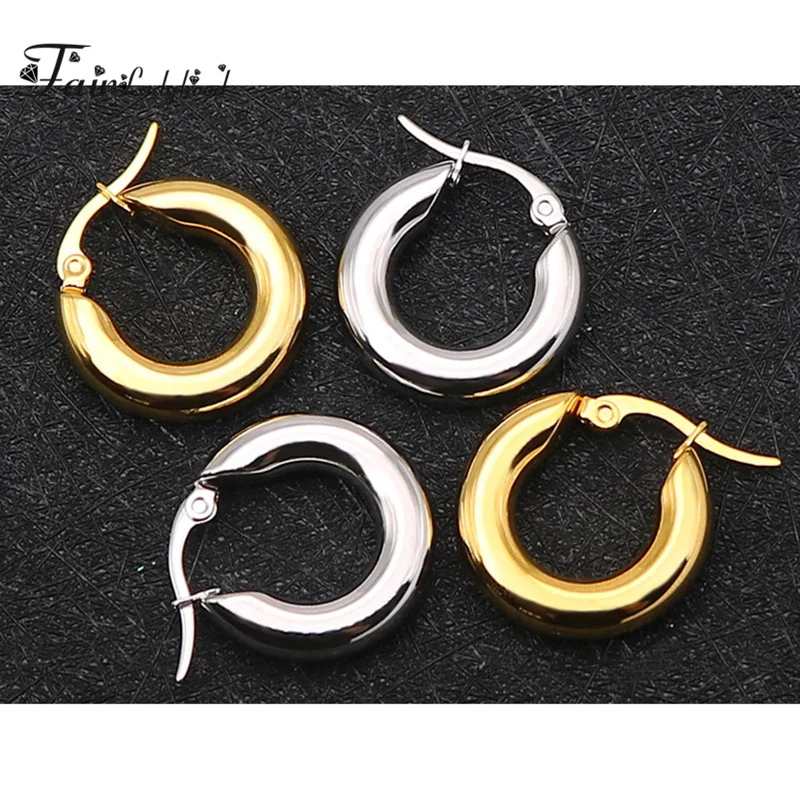

FairLadyHood New 2 Color Classic 316L Stainless Steel Popular Hoop Earrings Smooth 20/25mm Earrings For Women Fashion Jewelry