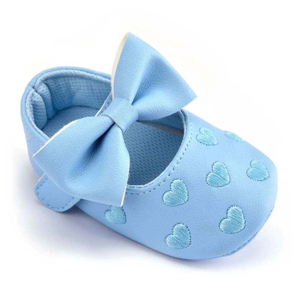 Blue Bebes искусственная кожа для маленьких мальчиков и девочек детские мокасины Мокасины Обувь бант бахрома мягкая подошва Нескользящая обувь для младенцев - Цвет: Blue