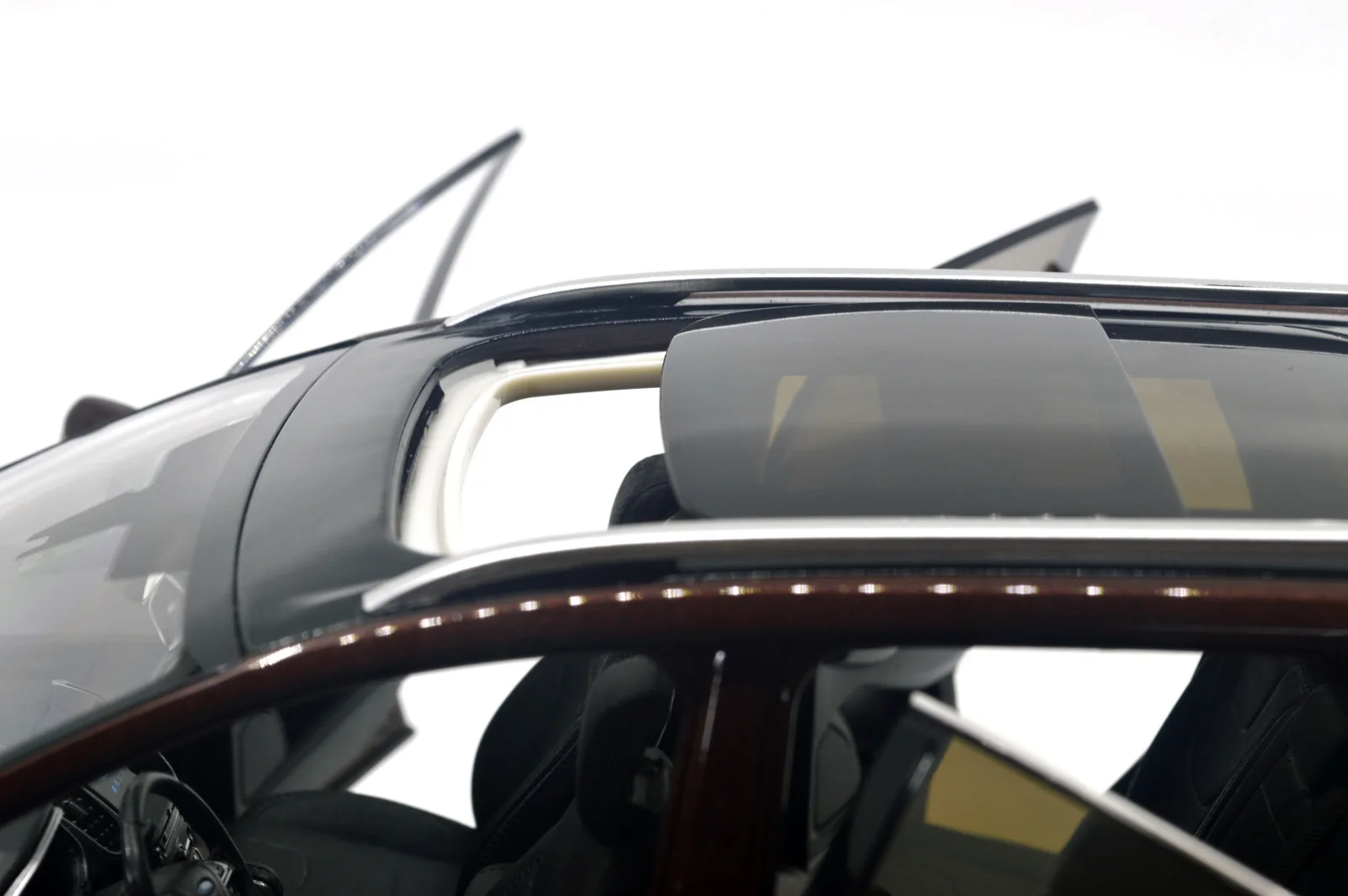 Paudi модель 1/18 1:18 Масштаб Ford EDGE красная литая модель автомобиля Игрушечная модель автомобиля открываются двери
