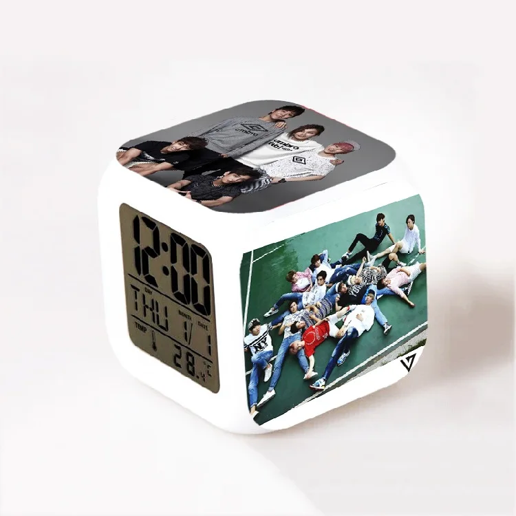 

[MYKPOP]SEVENTEEN LED 7 Color Flash Changing Night Items KPOP Fan Collection SA18090808