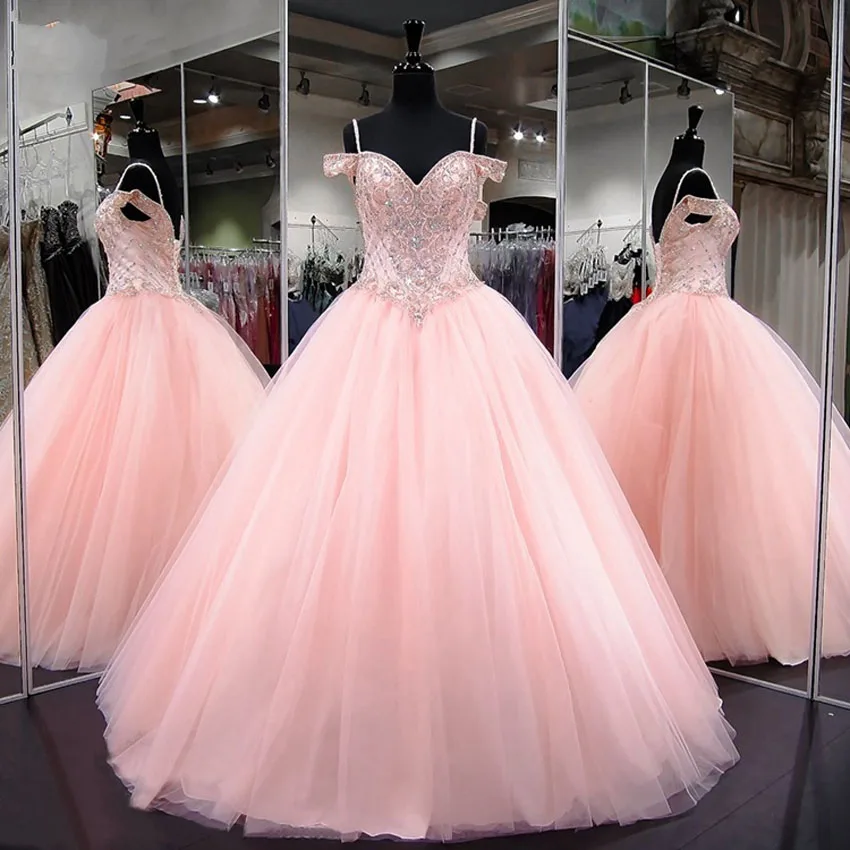 

Gorgeous Beaded Crystal Pink Quinceanera Dresses Floor Length Tulle Spghetti Straps Prom Dresses Ball Gown Sweet 16 Dresses