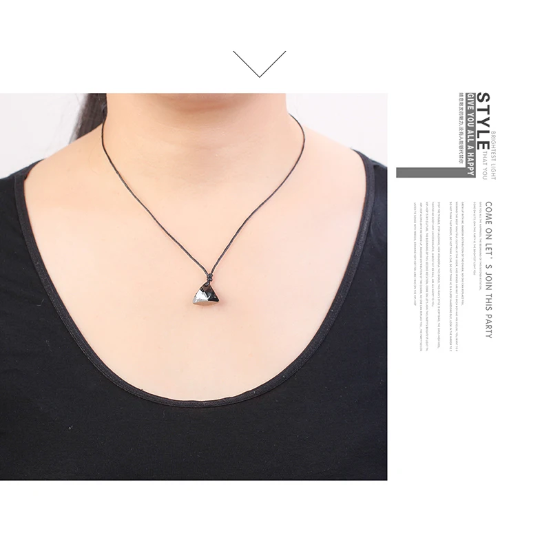 Подвеска женская треугольная с кристаллами Сваровски без застежки|jewelry necklace