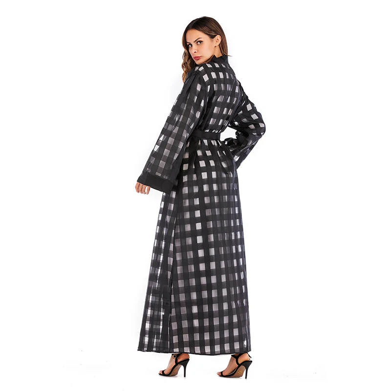 

Muslim UAE 2019 long sleeve dubai black plaid abays for women kimono cardigan hijab dress islamic clothing